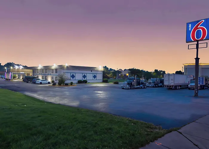 Resort: Motel 6-Springfield, Oh